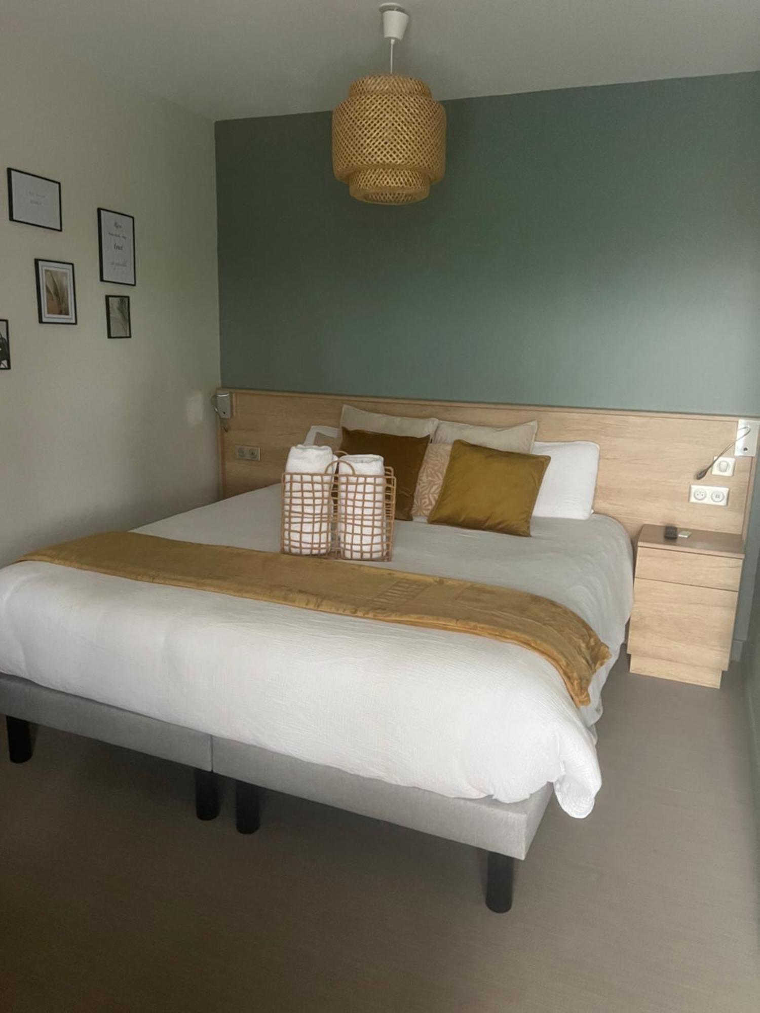 Chambre Privatisee L'Ermitage Vue Sur La Mayenne Château-Gontier Exterior foto